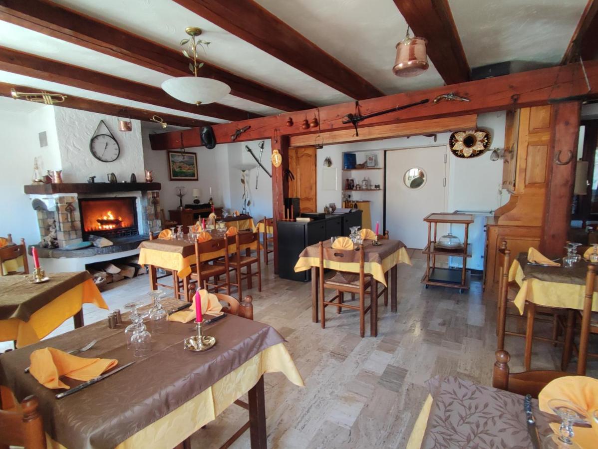Auberge Lou Jas Soleilhas Екстериор снимка