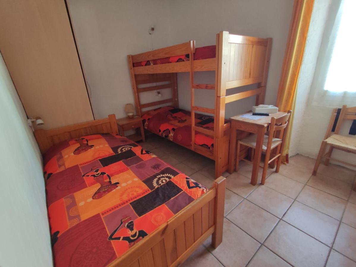 Auberge Lou Jas Soleilhas Екстериор снимка