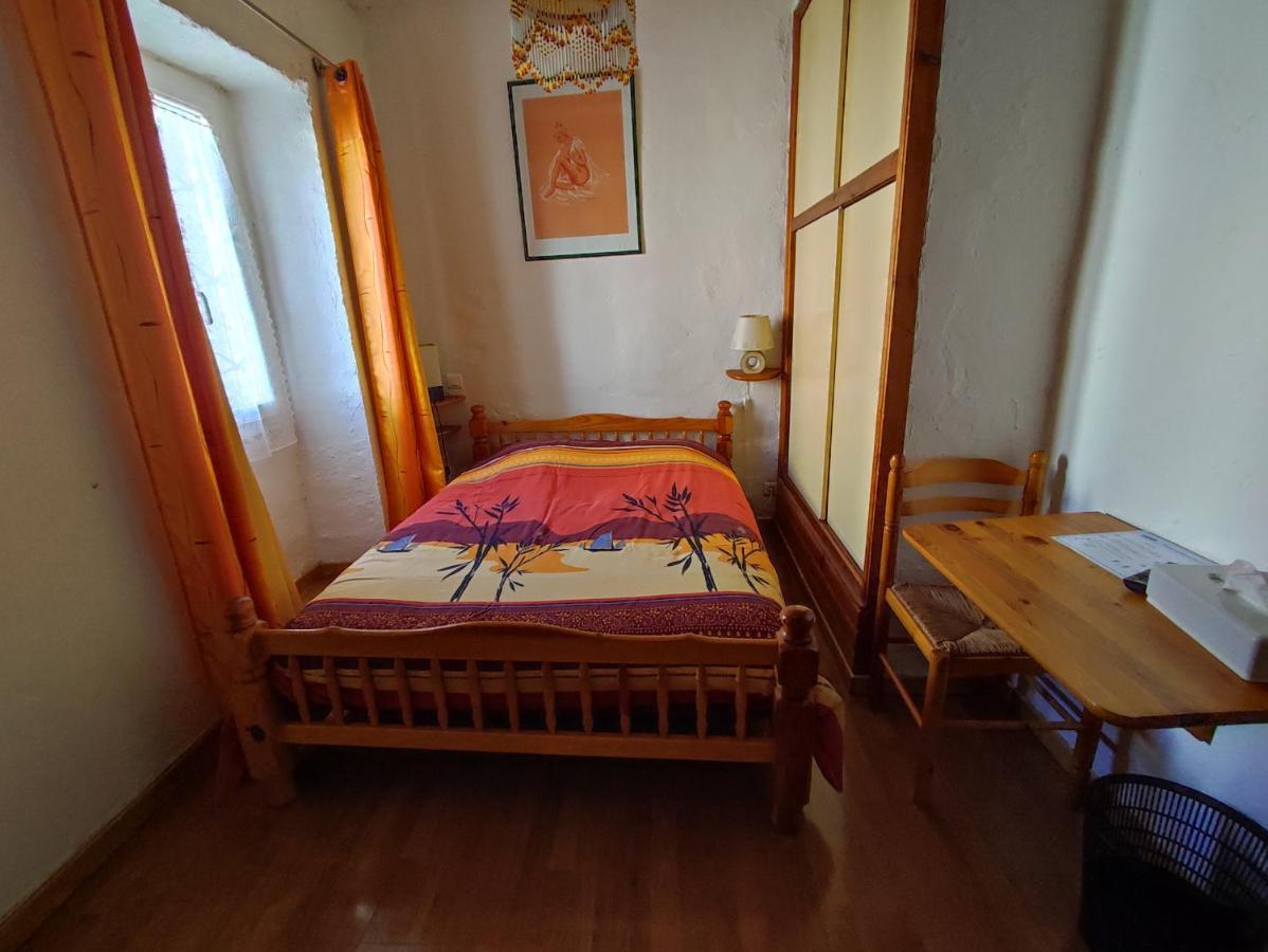 Auberge Lou Jas Soleilhas Екстериор снимка