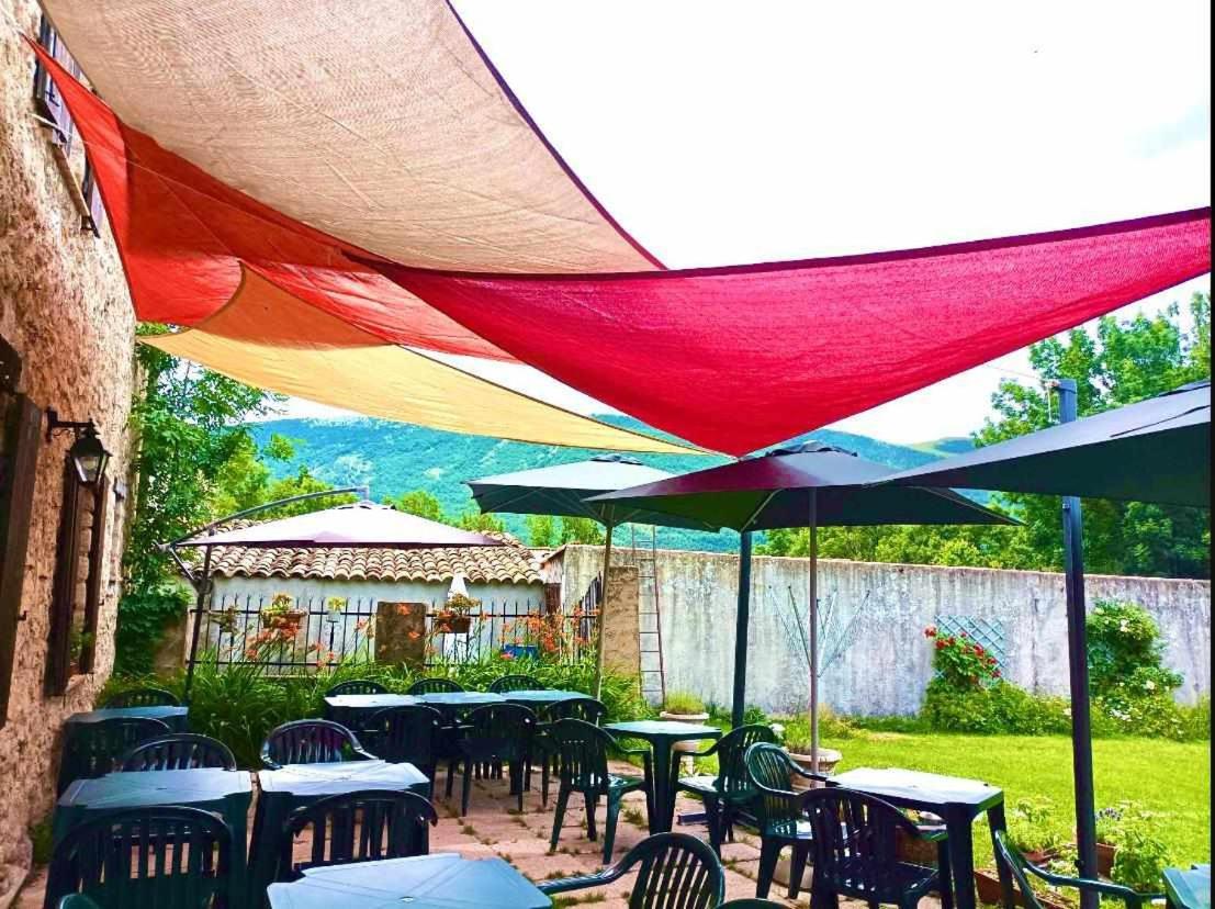 Auberge Lou Jas Soleilhas Екстериор снимка