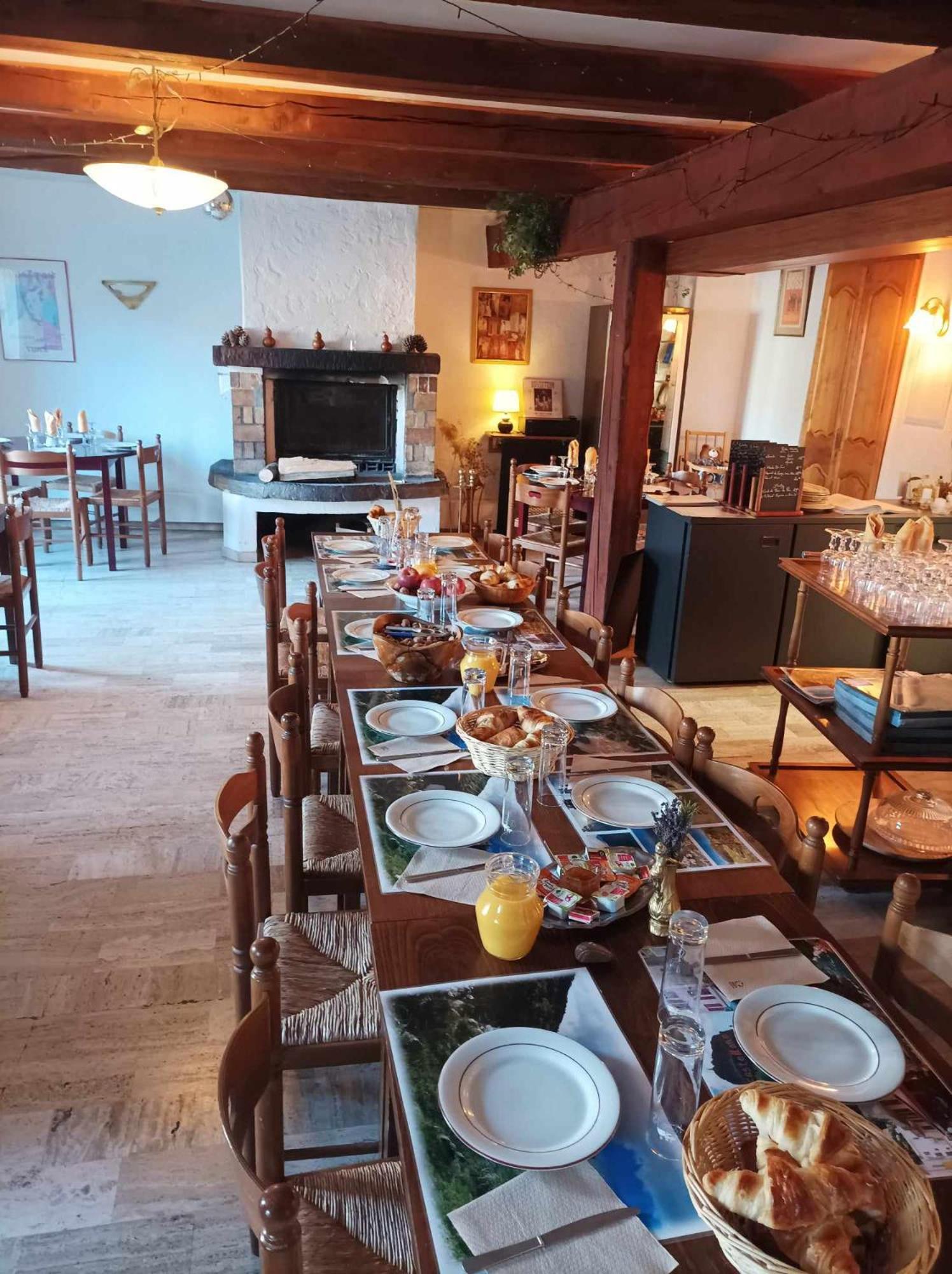 Auberge Lou Jas Soleilhas Екстериор снимка